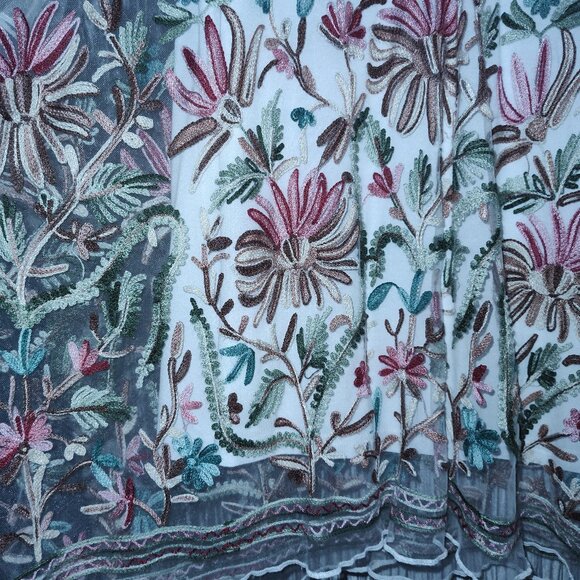 Azi new york floral embroidered top size small - Picture 3 of 16